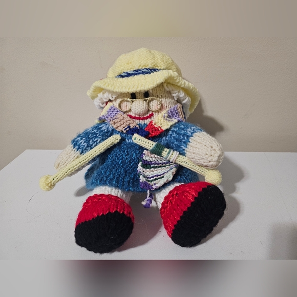 Jean Greenhowe's Knitted Grandpa and Grandma Plush Toys - Picture 8 of 9